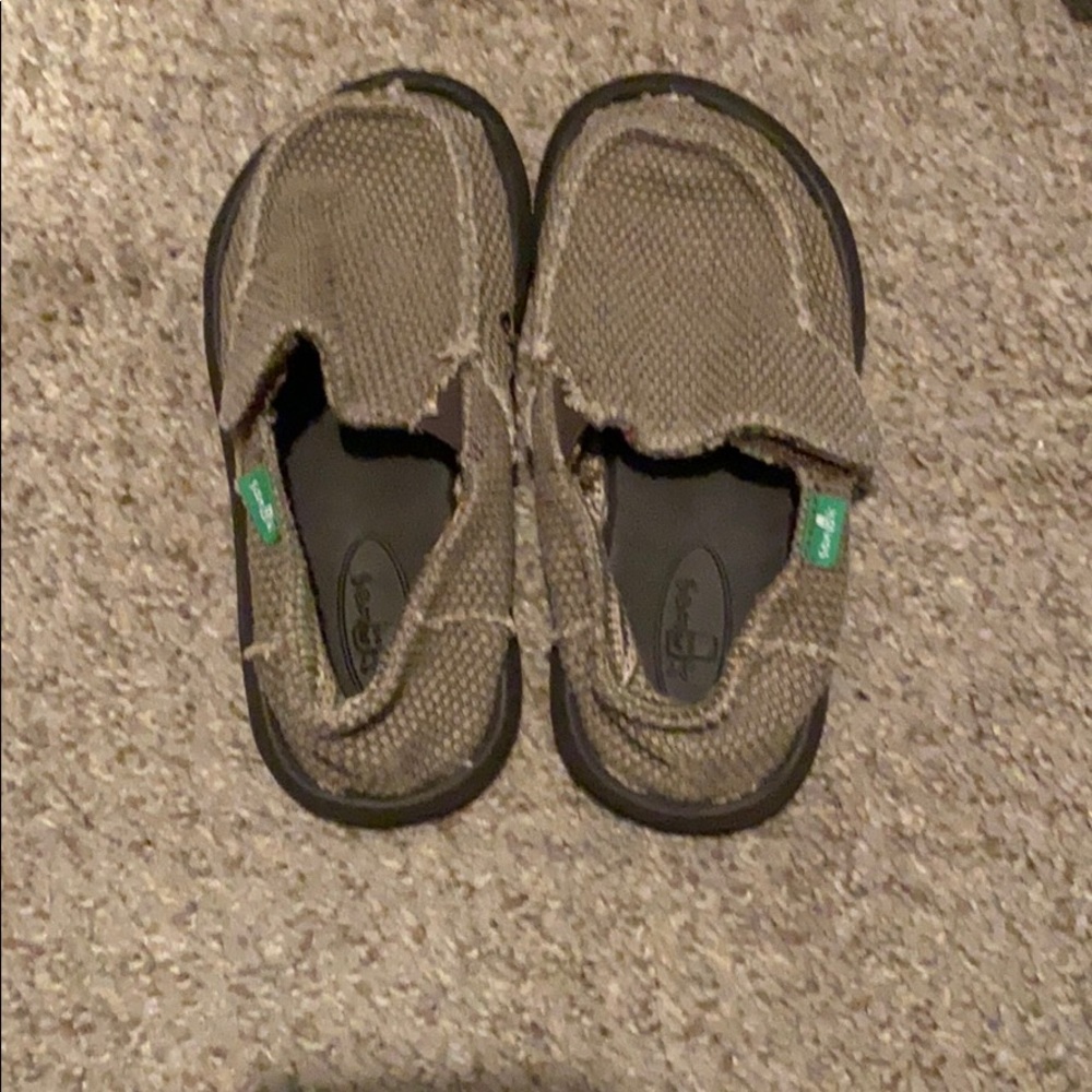 Kids Size 10 Sanuk’s